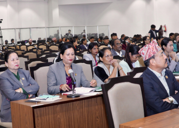 काठमाडौँ, ७ असोजः 
प्रतिनिधिसभा बैठक
 सिंहदरबारस्थित सङ्घीय संसद भवनमा बुधबार बसेको प्रतिनिधिसभाको बैठक । तस्बिरः रत्न श्रेष्ठ/रासस
